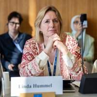 Ms Linda Hummel WHA79